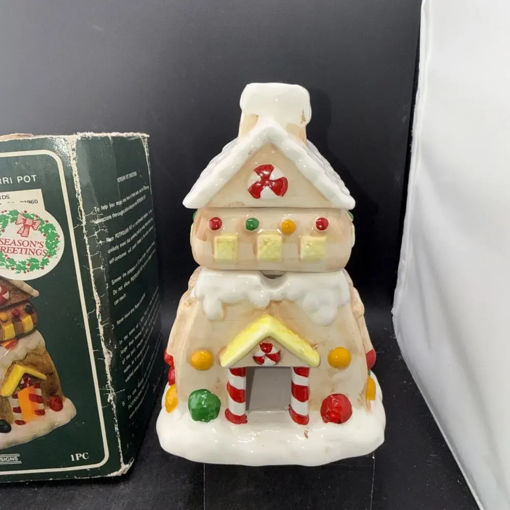 1988 L & L Designs Gingerbread House Potpourri Pot Christmas Decor w/ Box